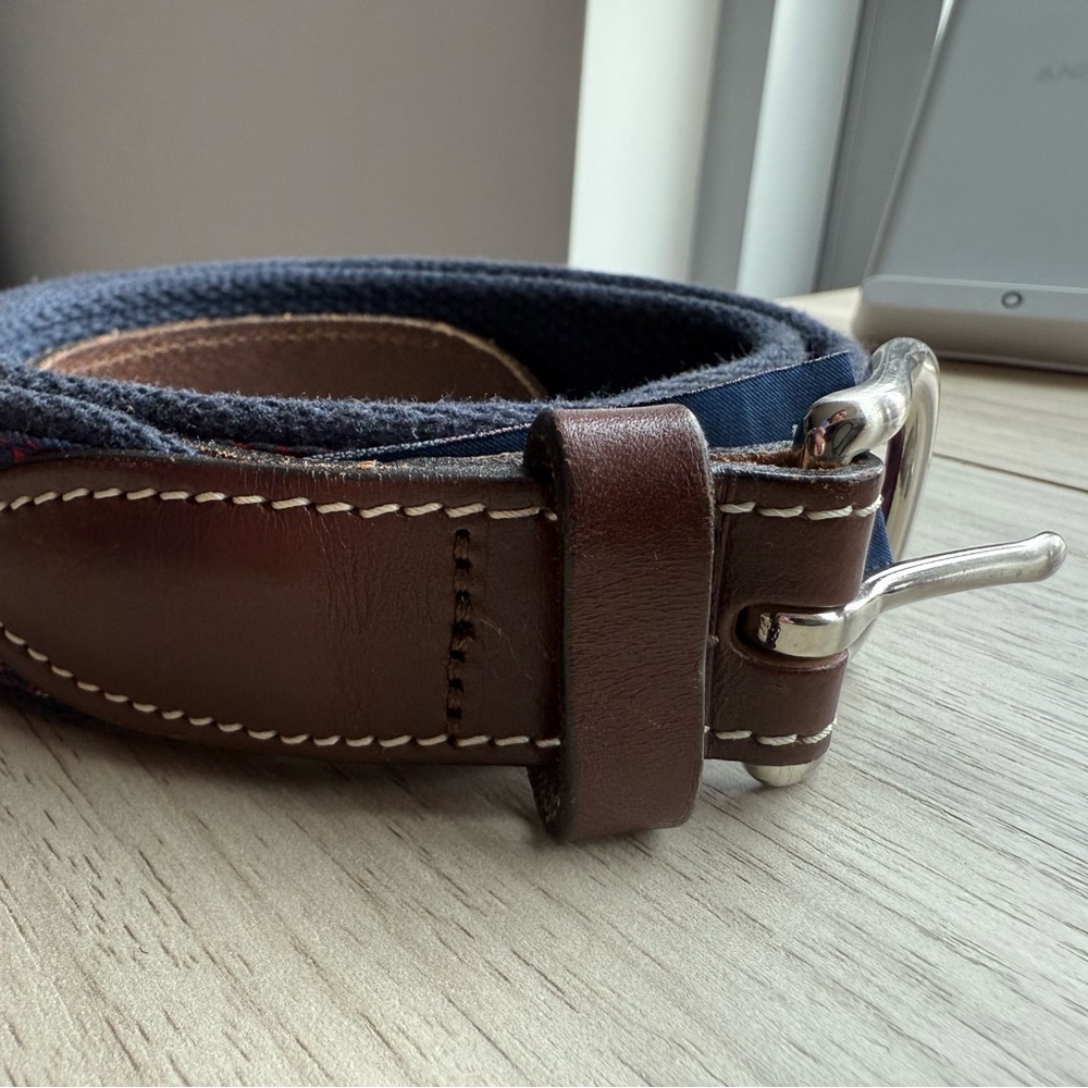Vineyard Vines Unisex Brown and Blue Belt - Picture 6 of 6
